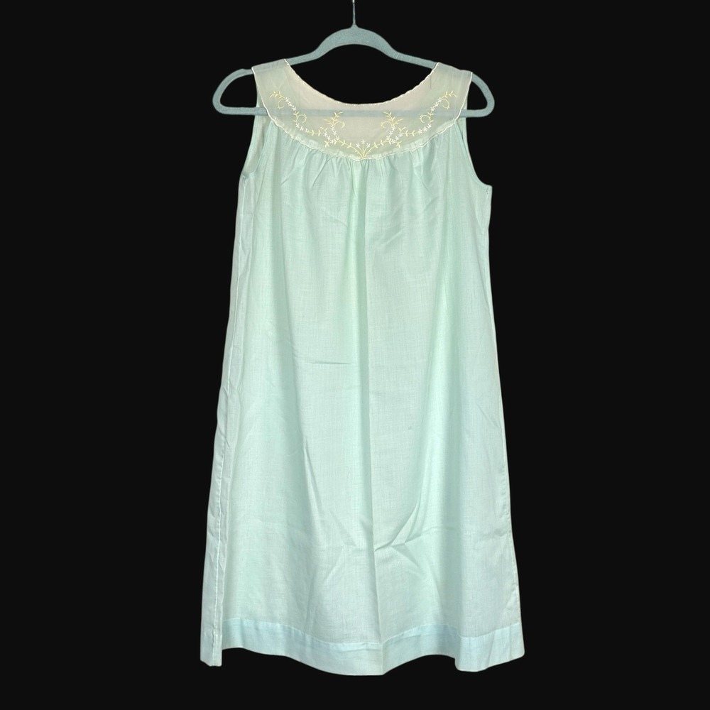 Vintage Mint Green Sleeveless Nightgown Embroidered Sheer Yoke Floral Sleepwear
